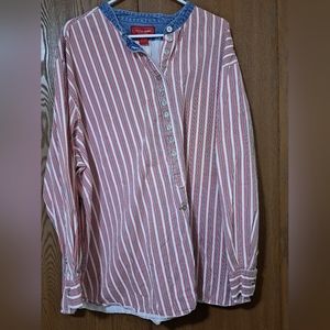 Women's plus size 26/28 striped button up shirt